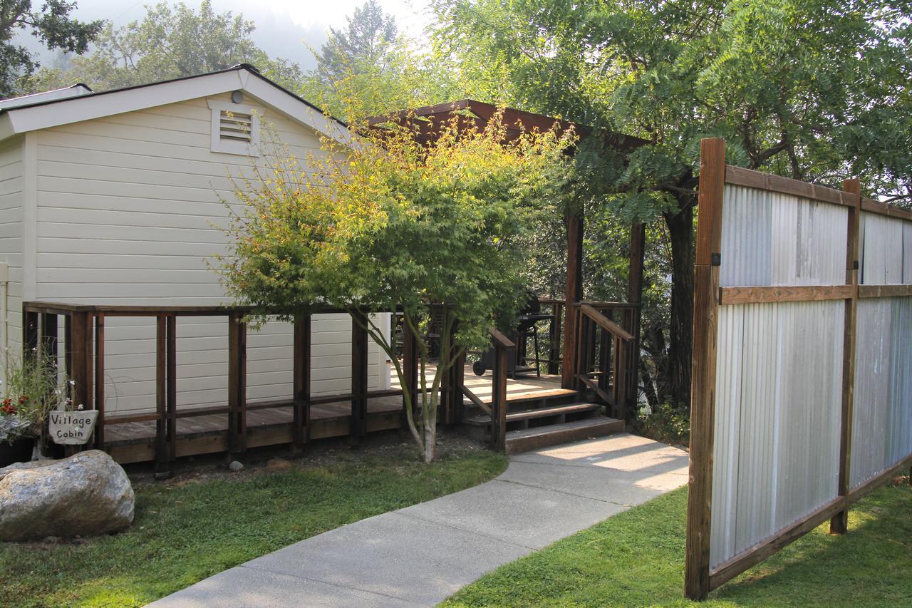 Willow Creek Coho Cottages מראה חיצוני תמונה