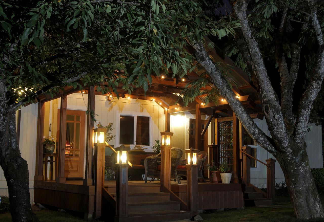 Willow Creek Coho Cottages מראה חיצוני תמונה