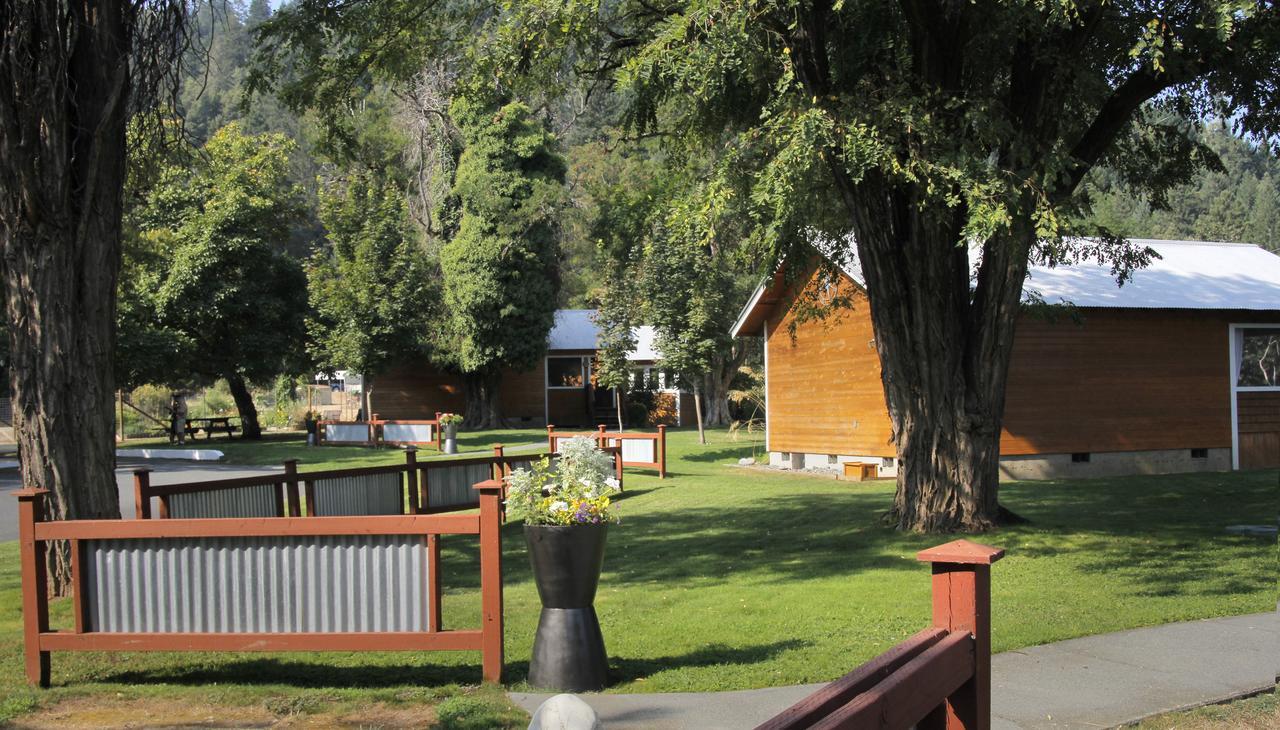 Willow Creek Coho Cottages מראה חיצוני תמונה
