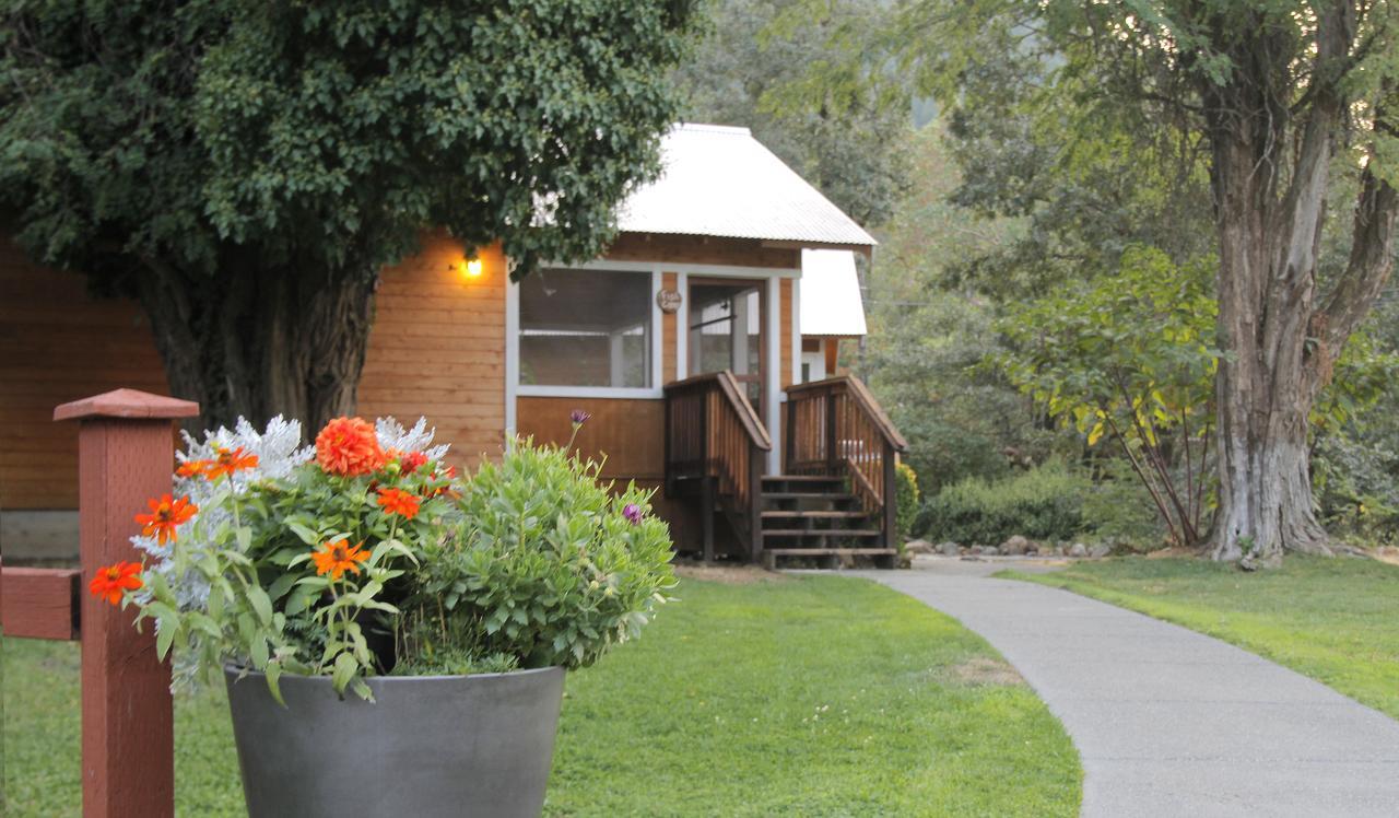 Willow Creek Coho Cottages מראה חיצוני תמונה